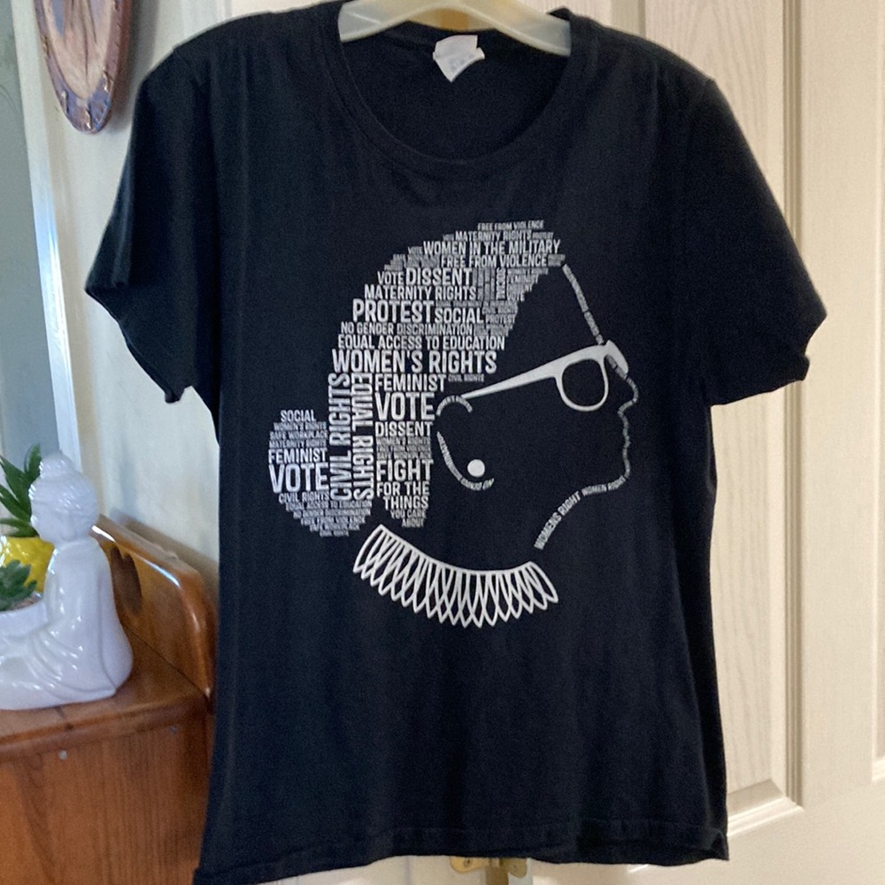 Women’s XL graphic tee shirt